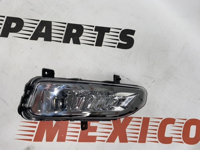 Противотуманная фара правая LED Nissan X-Trail(Rogue) 2017-2020, аналог