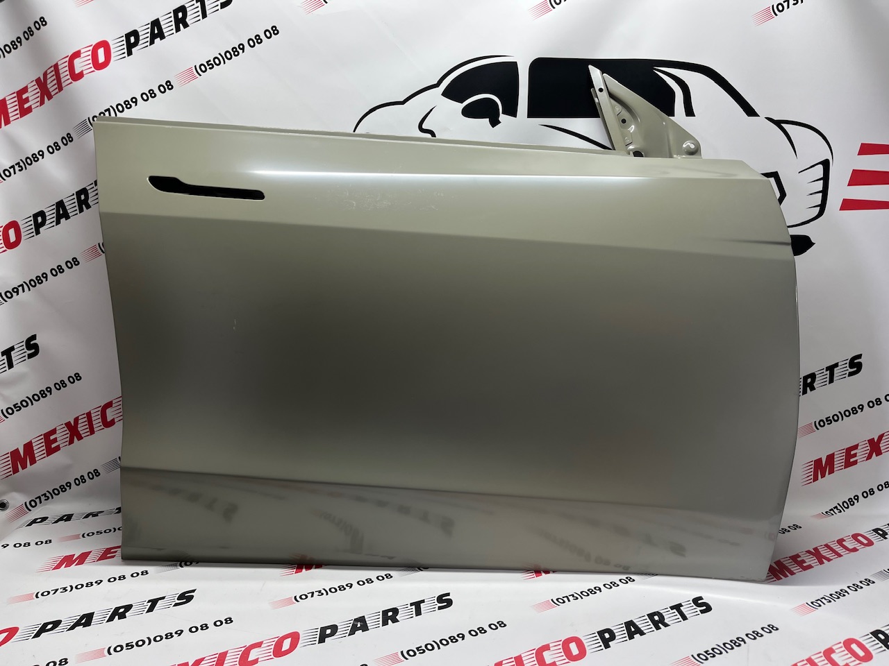 Двері передні праві Tesla Model Y 2020-2024 (1505462-EC-A), аналог