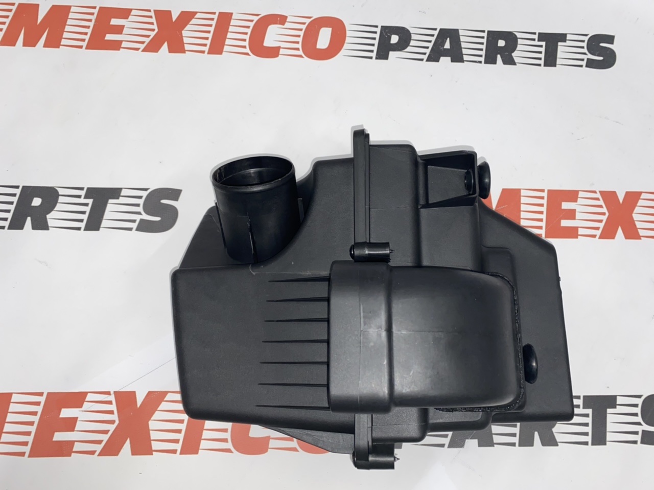 Корпус повітряного фільтра 2.4 L Jeep Cherokee 2014-2018 (68146719AD), аналог