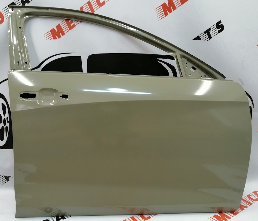 Двері передні праві Chevrolet Malibu 2016-2019 (84142140), аналог