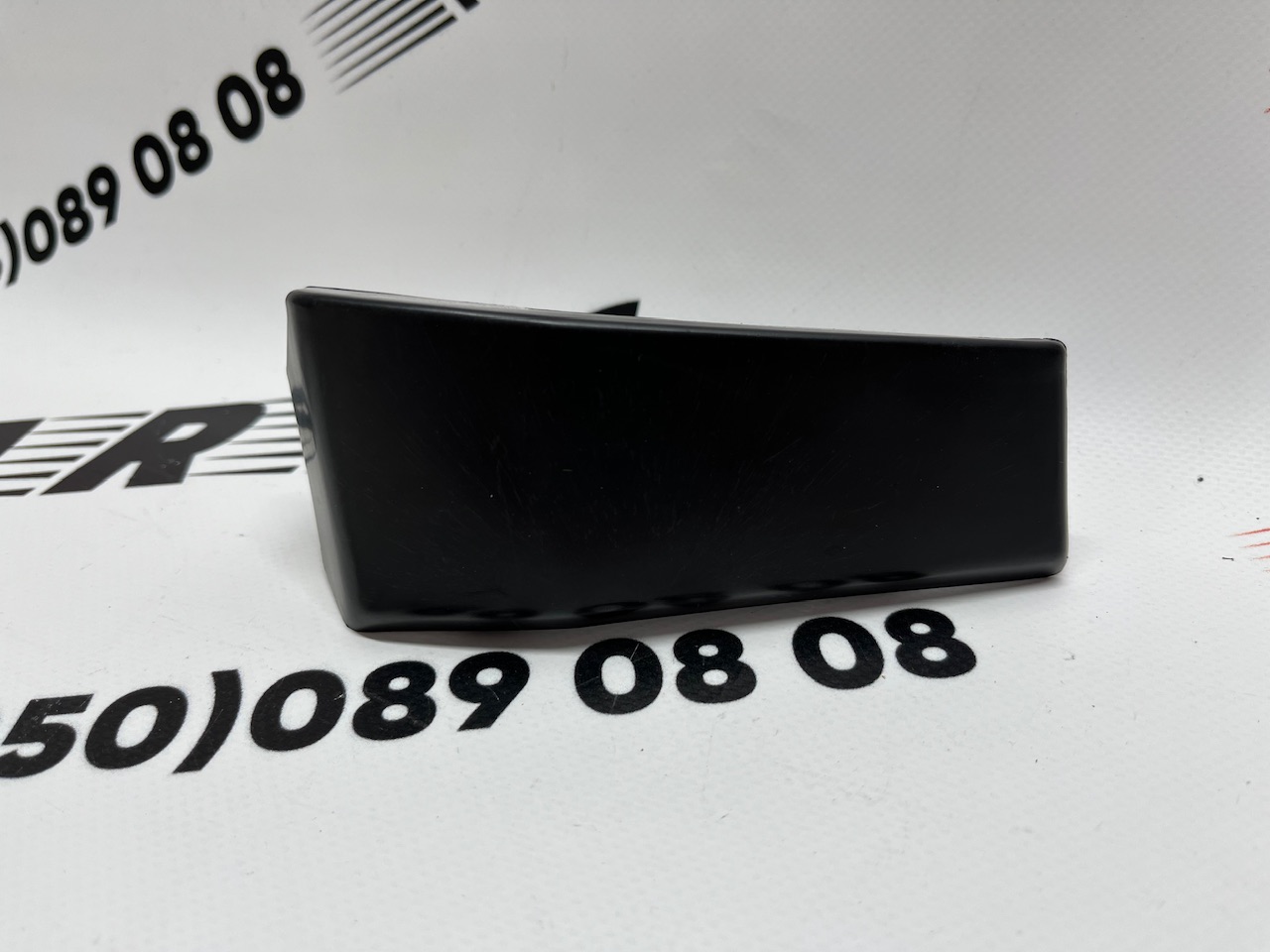 Накладка переднього крила права Toyota Highlander 2014-2019 (756010E060B0), аналог
