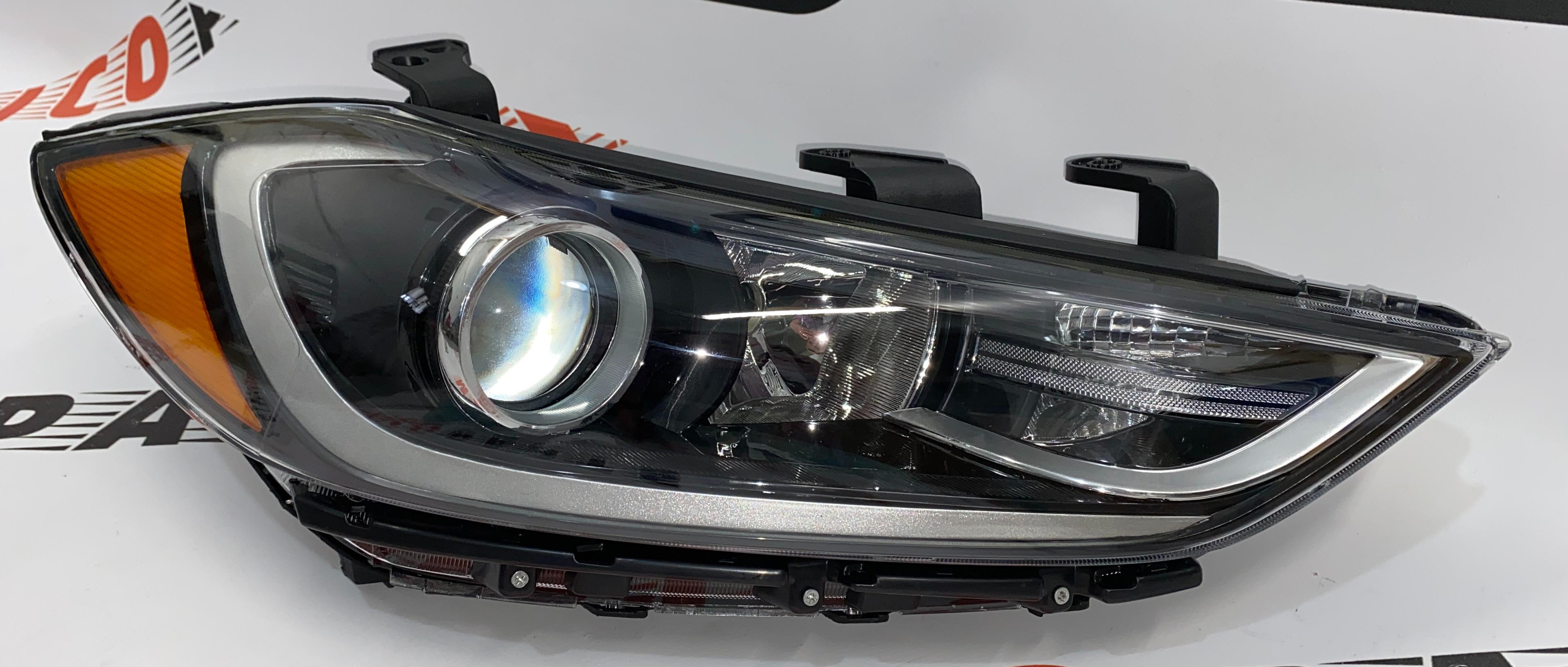 Фара галоген правая Hyundai Elantra 2016-2018 (92102-F3000), аналог