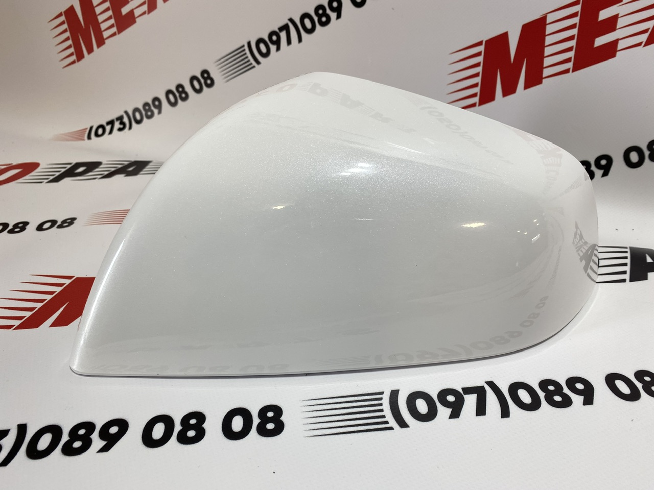 Накладка дзеркала зовнішня ліва Tesla Model X 2015-2020 (105443100d)