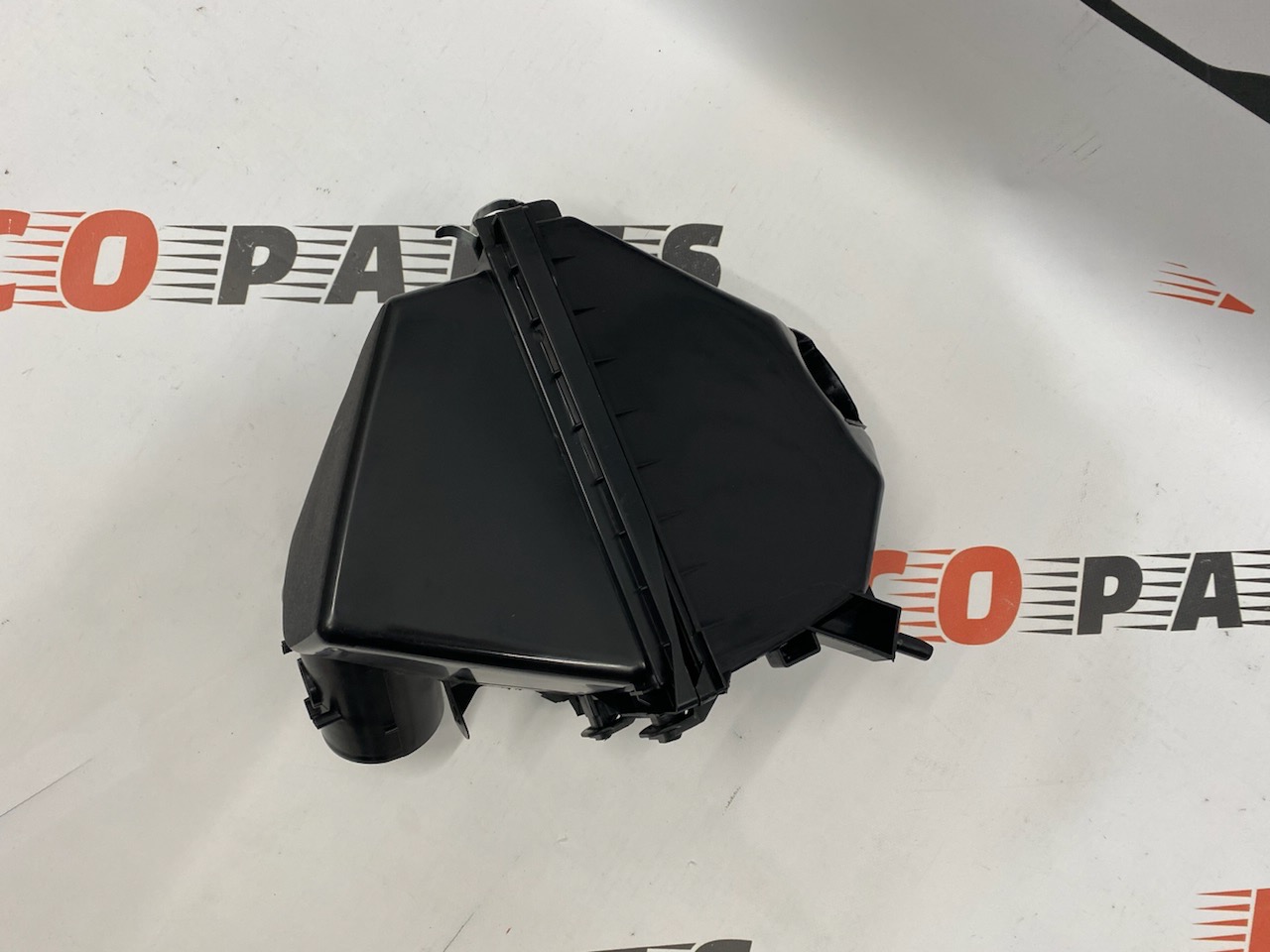 Корпус повітряного фільтру Toyota RAV-4 2013-2018 (17700-36260), аналог