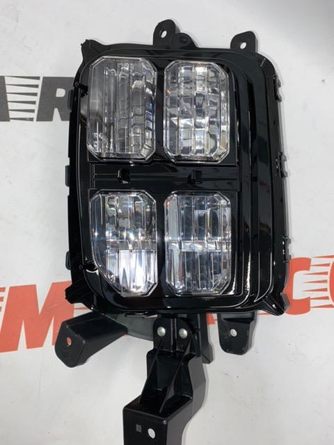Протитуманна фара ліва LED Mitsubishi  ASX 2020- (8315A083), аналог