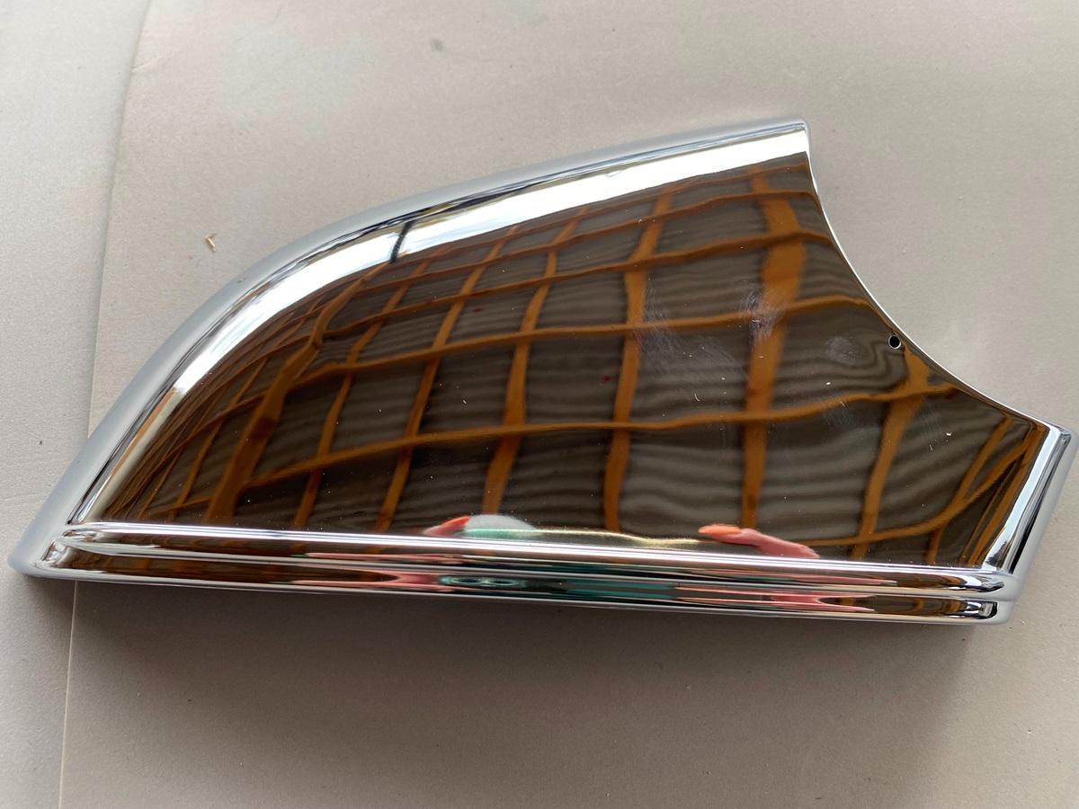 Накладка під дзеркало права Tesla Model S 2012-20210 (2418.3006), аналог