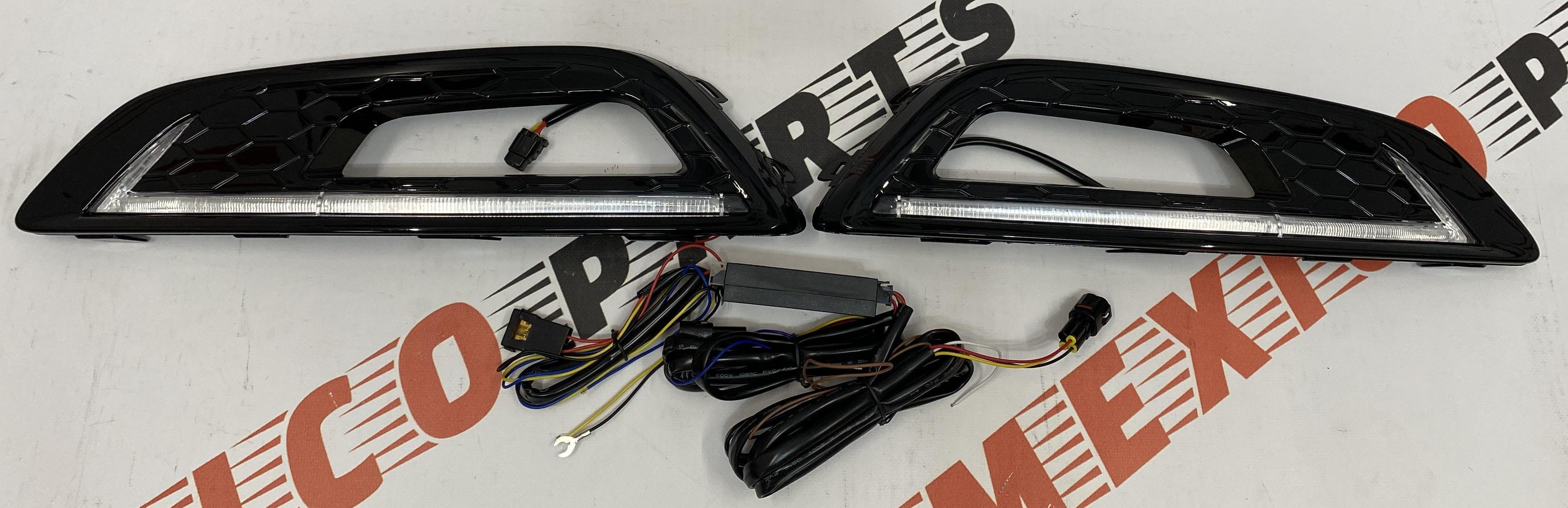 Комплект рамок с LED полоской Ford Focus 2015-2018 (XY-FCS8-012A), аналог