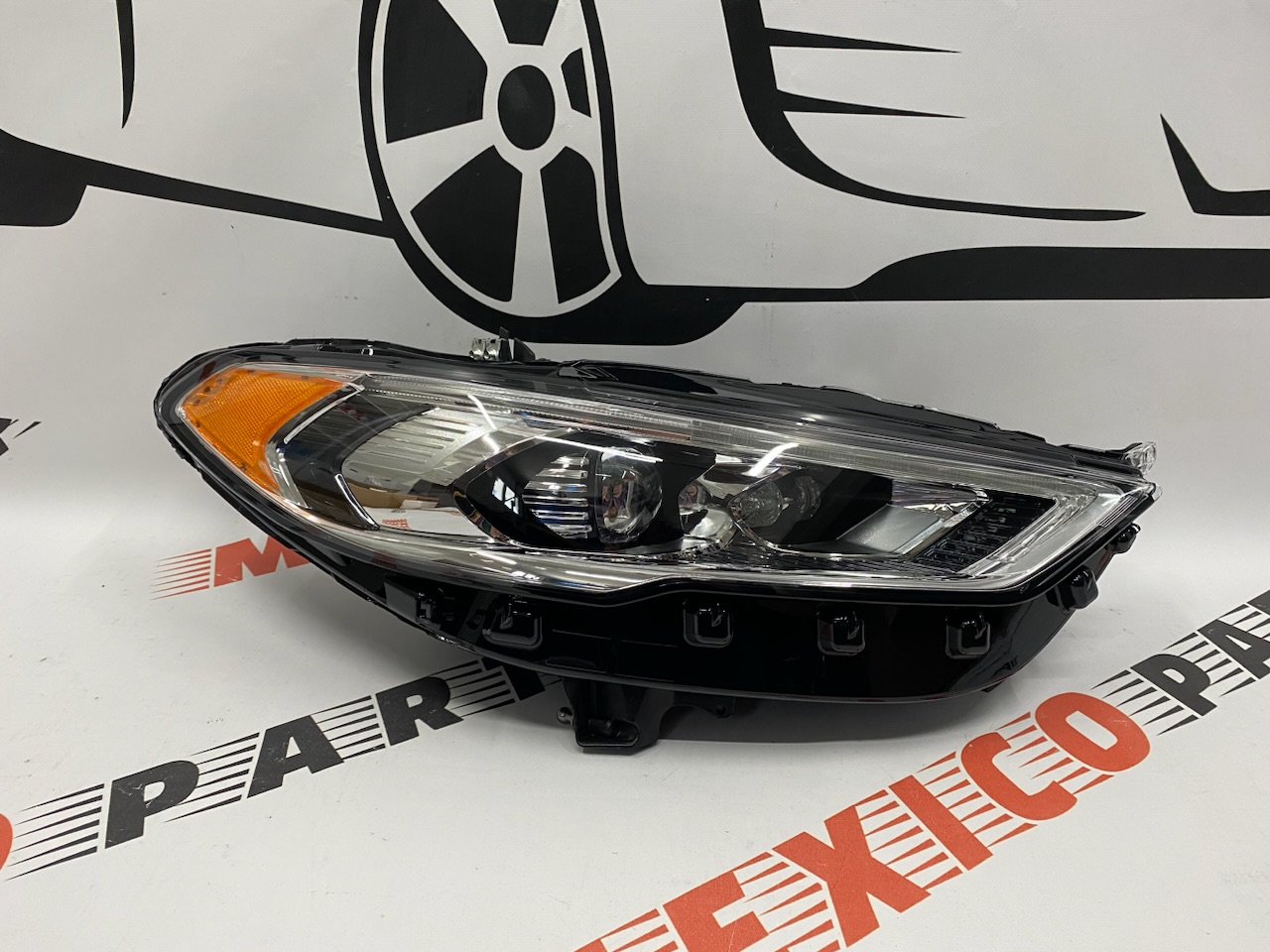 Фара правая led USA Ford Fusion 2017-2018 (HS7Z-13008-AB), аналог