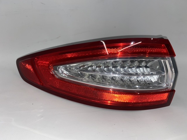 Фонарь задний наружный левый б/у LED Ford Fusion 2013-2016 (DS7313405AM)