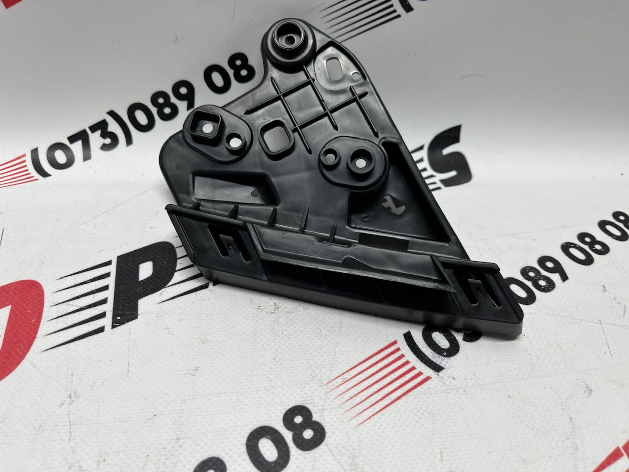 Крепление фары правое Nissan Altima 2013-2015 (260423TS3A), аналог