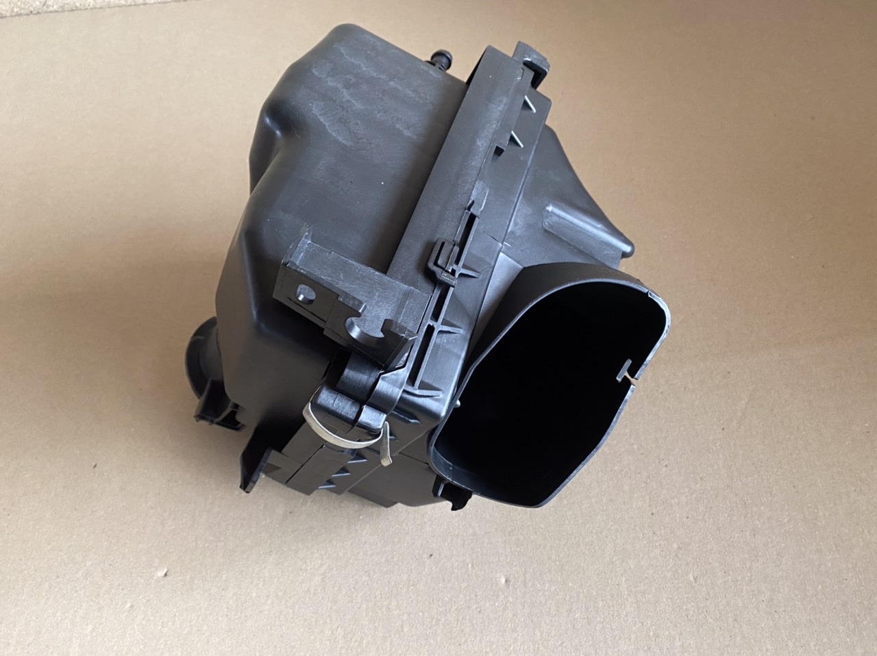Корпус повітряного фільтру Nissan Sentra 2012-2019 (165003RC2A), аналог