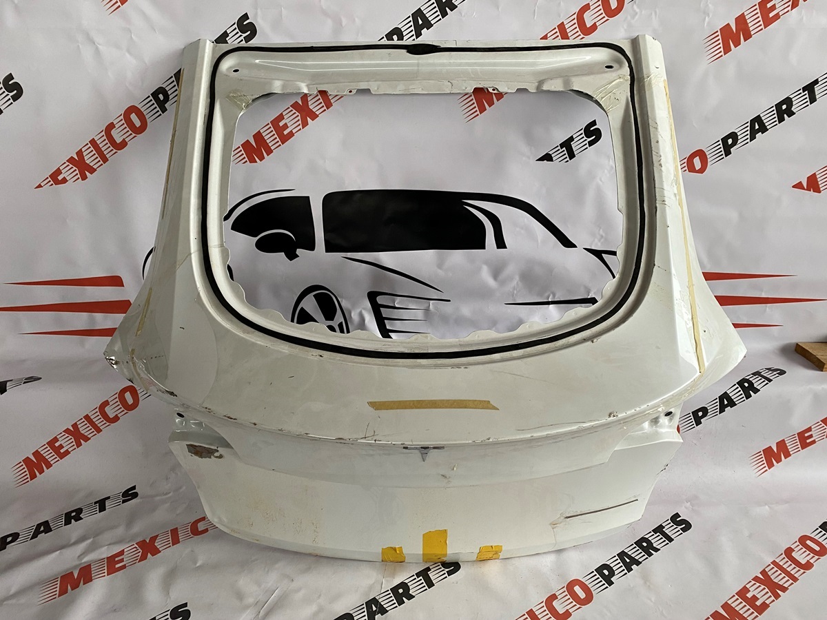 Кришка багажника оригінал б/в Tesla Model Y 2020-2024 (1493410e0a)