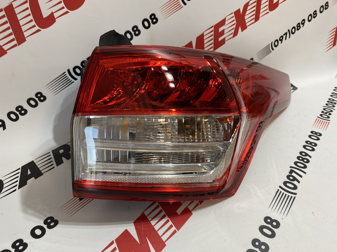 Фонарь задний в крило правый Ford Escape(Kuga) 2013- 2016 (CJ5413404E), аналог