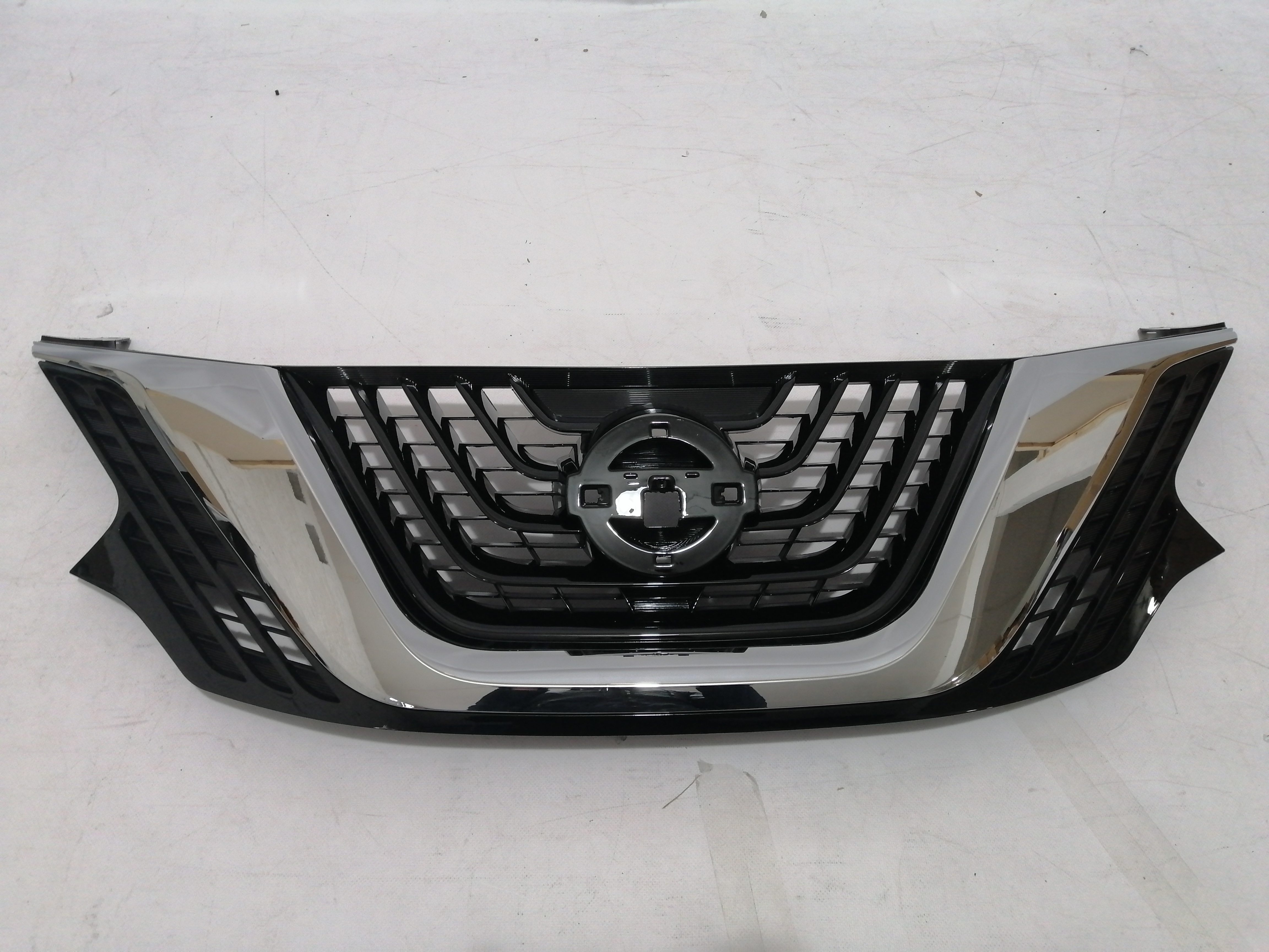 Решетка радиатора Nissan Murano 2015-2018 (62310-5AA0A), аналог