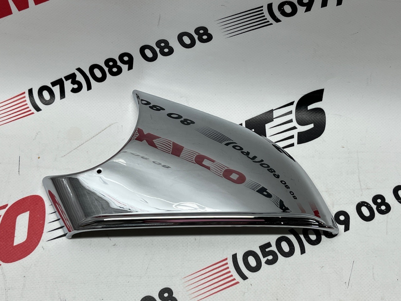 Накладка під дзеркало ліве Tesla Model X 2022-2023 (21773005), аналог