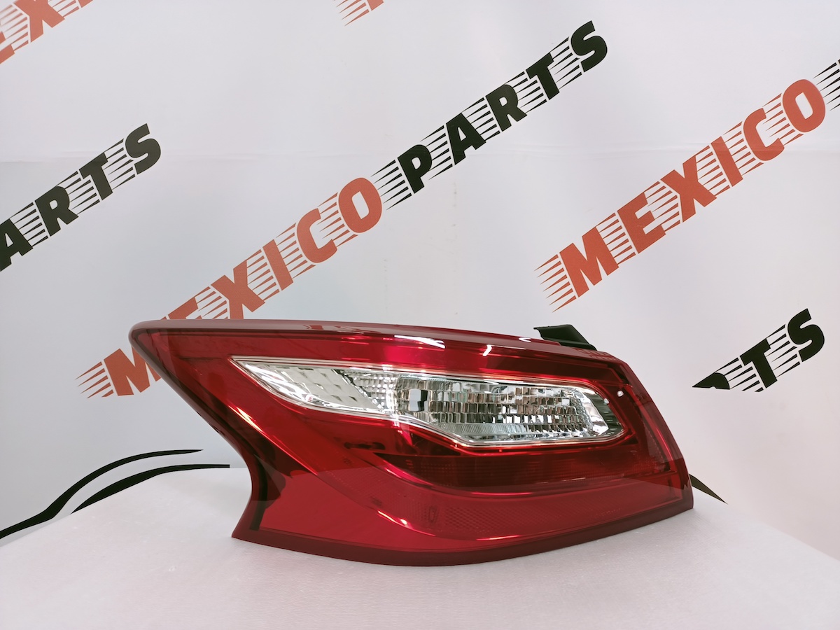 Фонарь задний наружный левый Nissan Altima 2016-2018 (26555-9HS0A), аналог