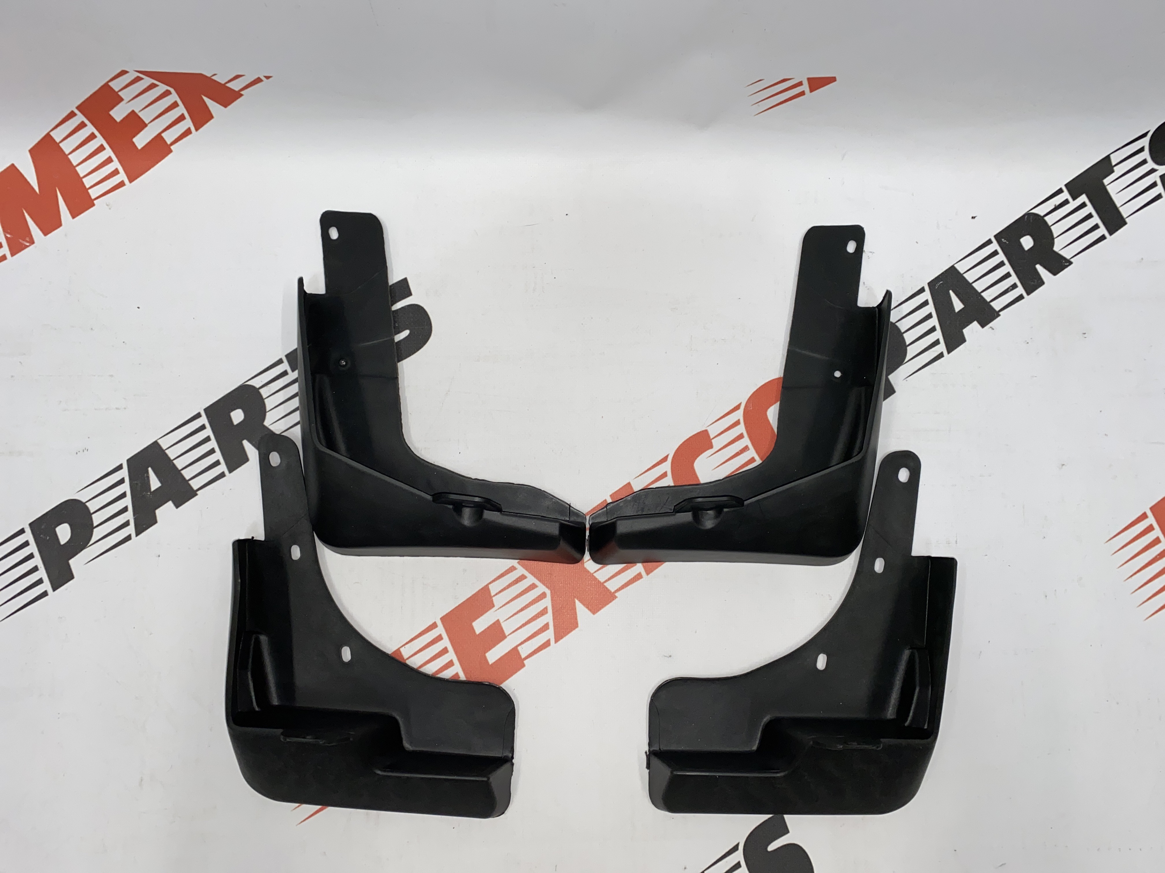Брызговики комплект Nissan X-Trail(Rogue) 2014-2020 ( 63855-4BA0A), аналог