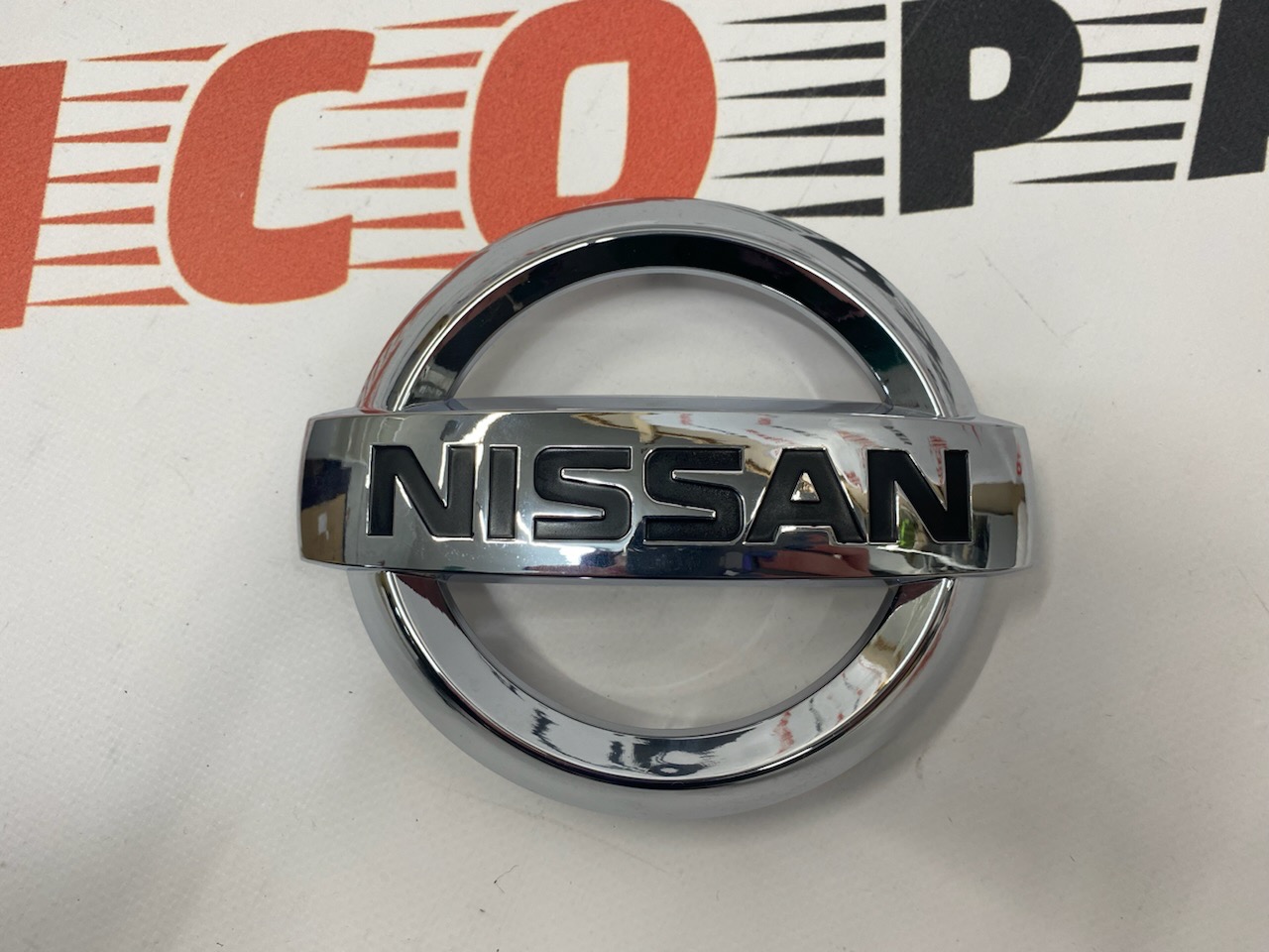 Значок Nissan (62889-1JA0A), аналог