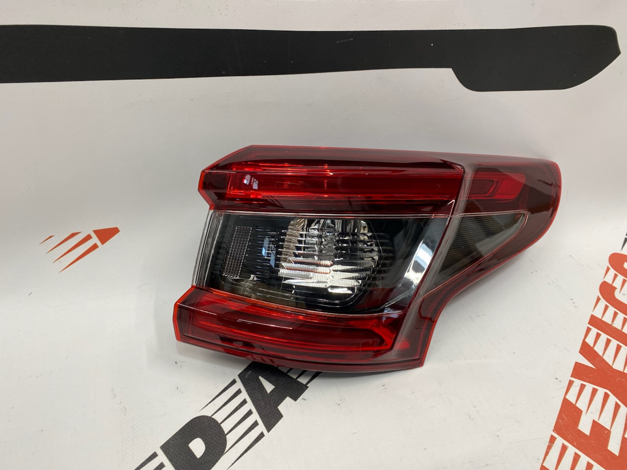 Фонарь в крыло правый Nissan Qashqai 2018-2021 (26550-hv00a ), аналог