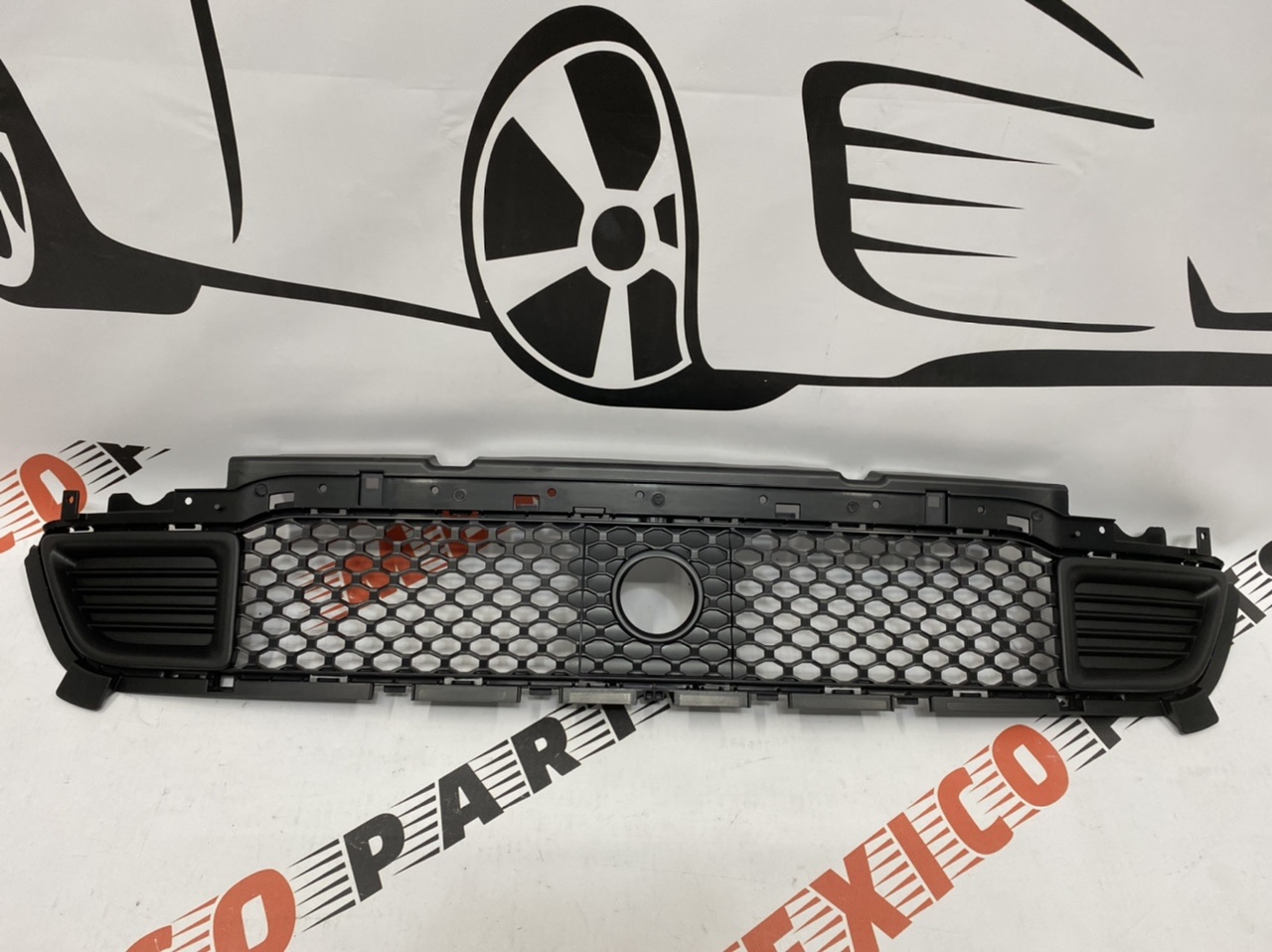 Решітка переднього бампера під дістрон Jeep Cherokee 2019- (68288043AB), аналог