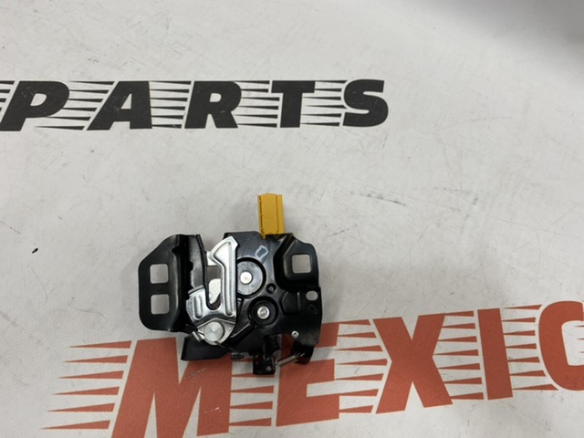Замок капота левый Ford Fusion 2013-2020 (DS7Z16701B), аналог