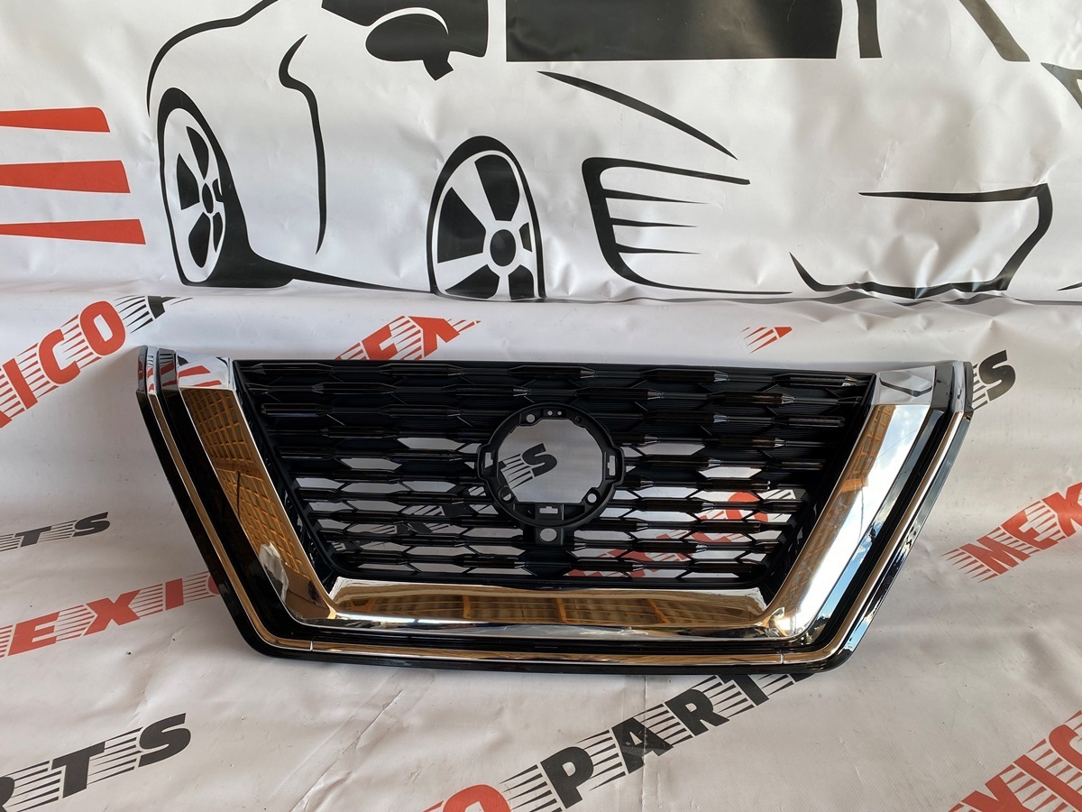 Решетка радиатора под дистрон і под камеру  Nissan X-Trail(Rogue) 2021-2023 (623106RA0A), аналог