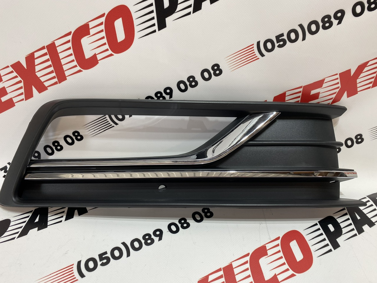 Рамка противотуманной фары с хромом правая USA  Volkswagen Passat B8 2016-2018 (561854662HRYP), аналог