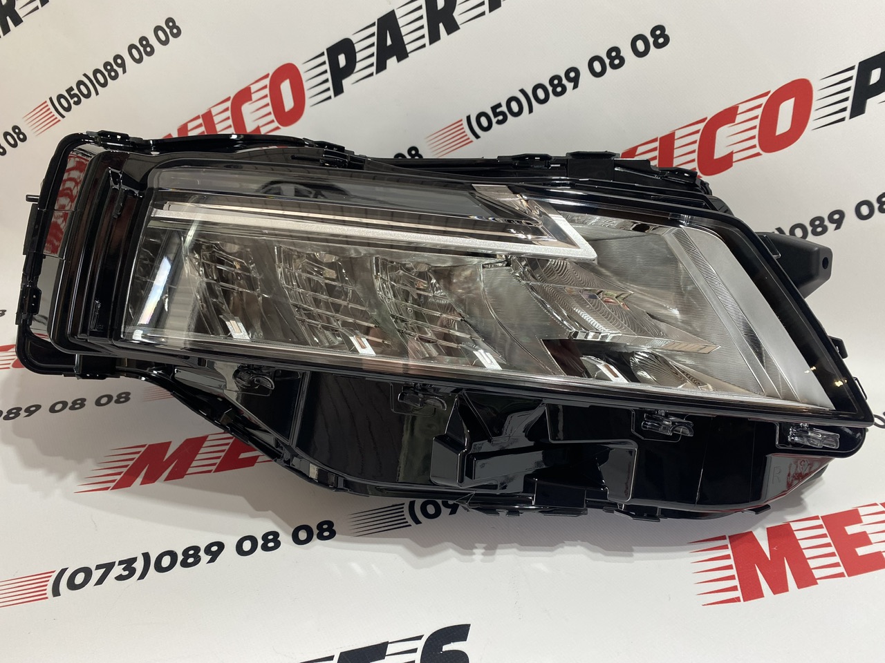 Фара правая LED светлая Nissan X-Trail(Rogue) 2021-(260106rr0d), аналог