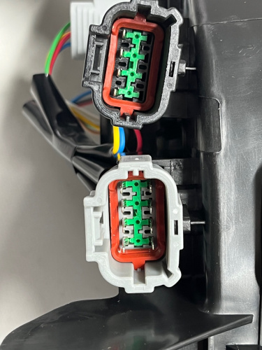 Фара права 6 LED Mitsubishi Outlander 2023- (8301-D812LED), аналог