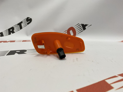 Вказівник повороту переднього правого крила помаранчевий під лампочку  Jeep Renegade 2015-2018 (68256049АА), аналог