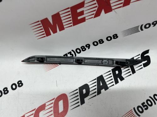 Катафот заднего бампера правый Volkswagen Golf 8 (2020-) (5H0945106), аналог