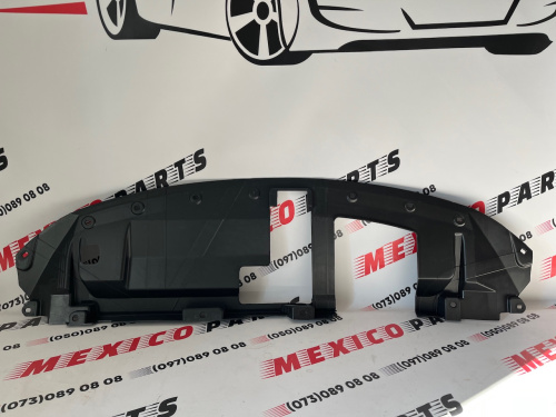 Накладка на панель радиатора (замка капота) Nissan Qashqai 2023- (62322-6UA0A), аналог