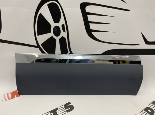 Накладка на двери задняя правая Volkswagen Touareg  2011-2018 (7P6854950HGRU), аналог
