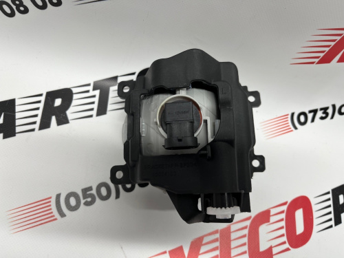 Протитуманна фара ліва USA Toyota RAV-4 2014-2015 (8122002110), аналог