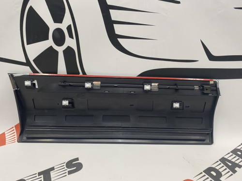 Накладка на двери задняя левая Volkswagen Touareg  2011-2018 (7P6854949HGRU), аналог