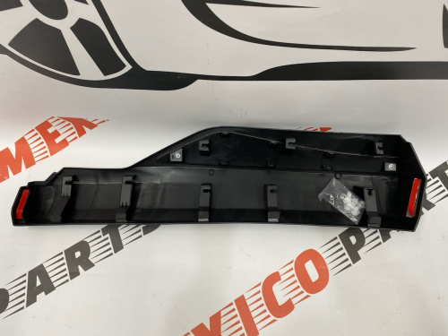 Накладка на заднюю левую дверь Nissan X-Trail(Rogue) 2021-2023 (82871-6RR0A), аналог