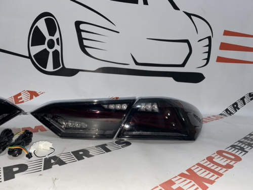 Комплект задніх ліхтарів тюнинг 1 Toyota Camry 2018-2021 (81560-06730T), аналог