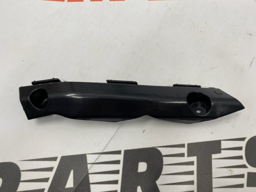 Кріплення переднього бампера праве Toyota Camry 2015-2017(52535-06190), аналог