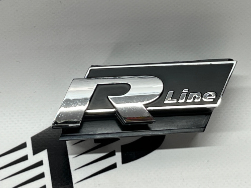 Накладка решетки R-LINE Volkswagen Touareg 2019-(760853948CBYY) , аналог