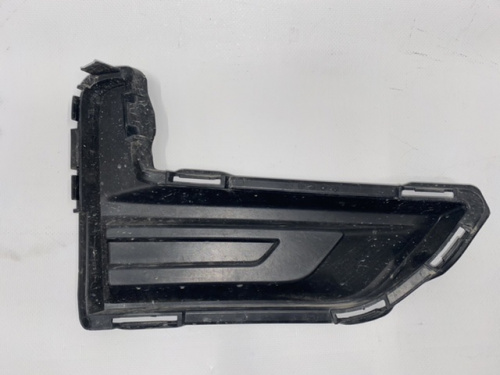 Заглушка противотуманной фары левая Nissan X-Trail (Rogue) 2017-2020 (62257-6FL0A), аналог
