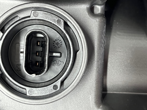 Фара права Tesla Model S 2021- (1563714-00-F), аналог