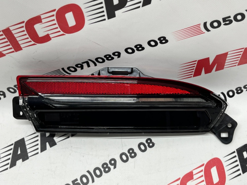 Ліхтар заднього бампера правий нижній Tesla Model 3 2024-(1712514-00-D), аналог
