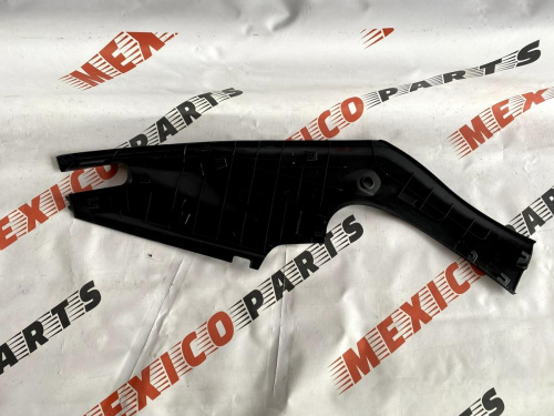 Накладка підкапотного боксу права Tesla Model S 2012-2020 (106047700b), аналог