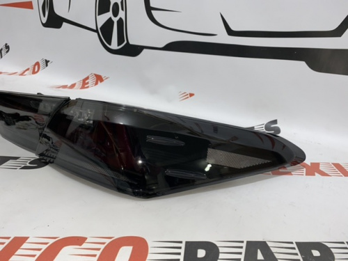 Комплект задніх ліхтарів тюнинг 1 Toyota Camry 2018-2021 (81560-06730T), аналог