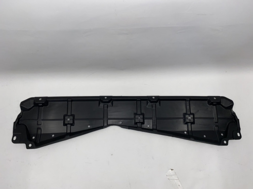Пильник радіатора центр Toyota RAV-4 2016-2018 (51441-42150), аналог