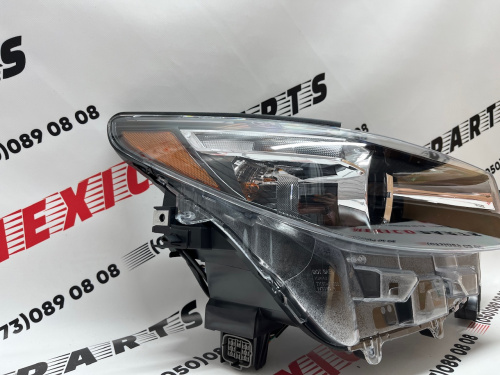 Фара права Mazda CX 9 2016-2023 , аналог