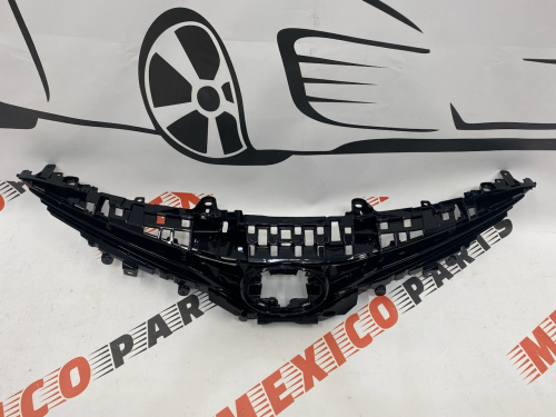 Решітка радіатора LE/XLE USA Toyota Camry 2021- (5311106b60), аналог