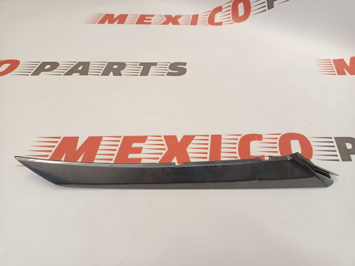 Накладка під фару права Toyota Camry 2018-2020 (52712-06110), аналог