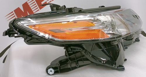 Фара права LED Toyota Camry 2018-2020 (81110-06D70), аналог
