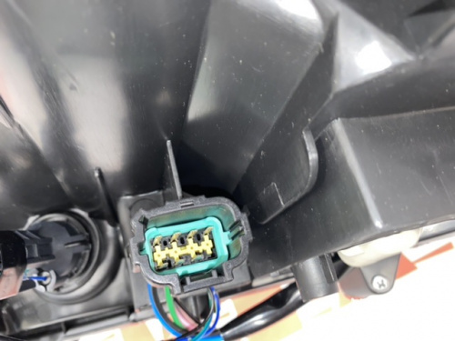 Фара правая с дхо полоской Nissan Sentra 2012-2016 (260253RA5A), аналог